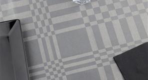 Mantel Extratela Cuadros 100x100cm Gris (Confeccionado a 96x96cm)