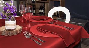 Mantel Tela Raso Satén 120x120cm Color Burdeos (50% Poliéster / 50% Algodón)